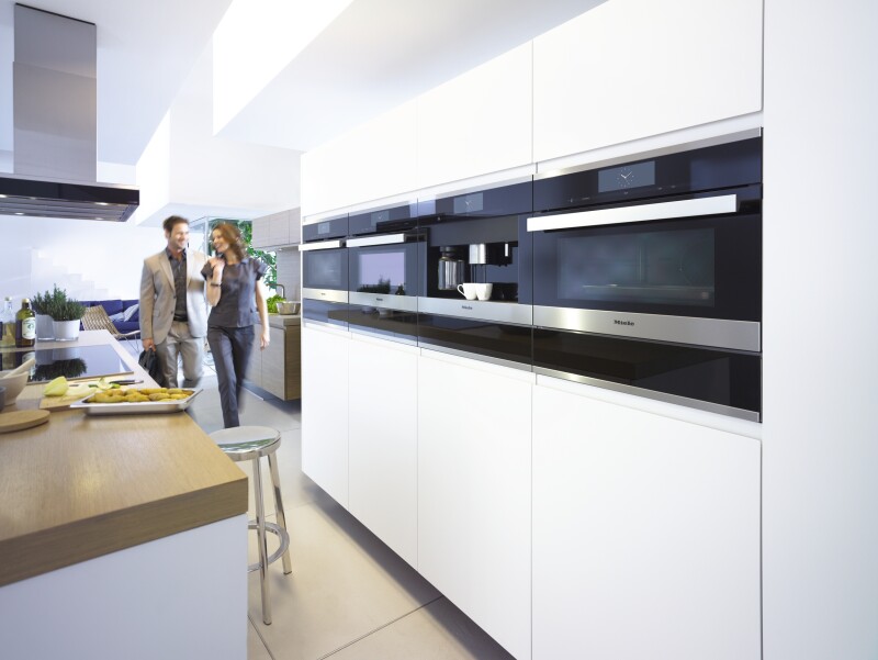 24 Inch Speed Oven The all-rounder that fulfils every desire. H6800BM