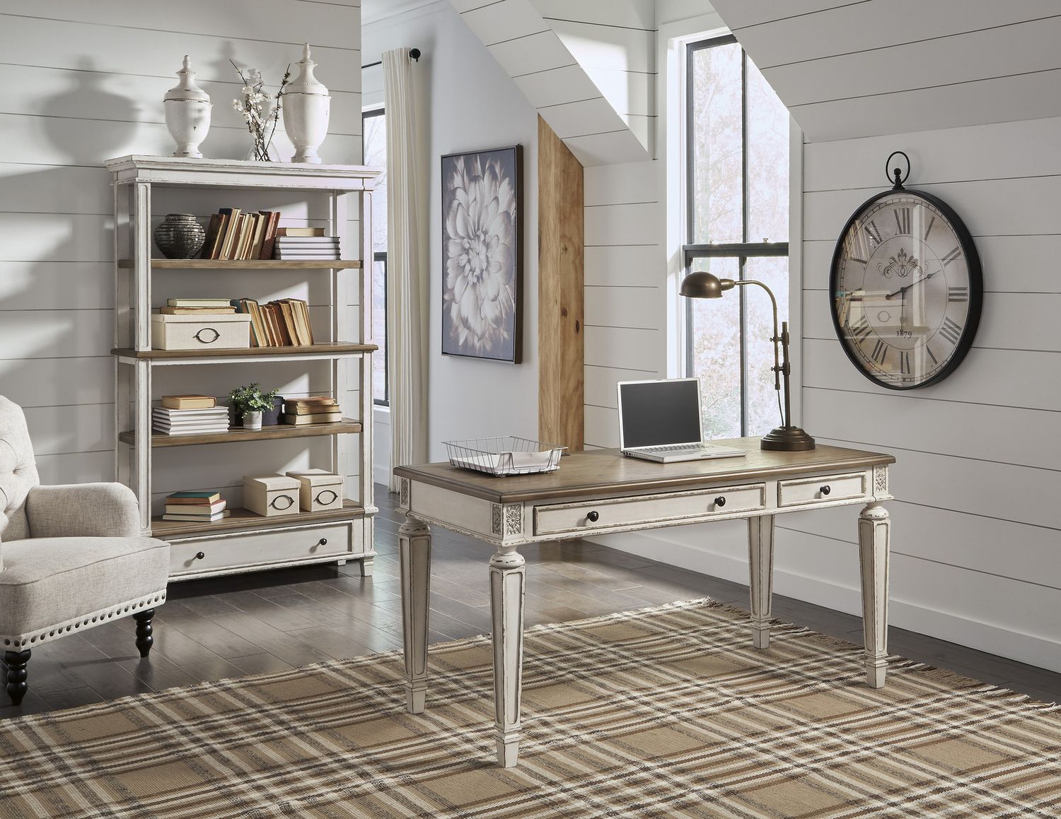 Realyn Bookcase H74370