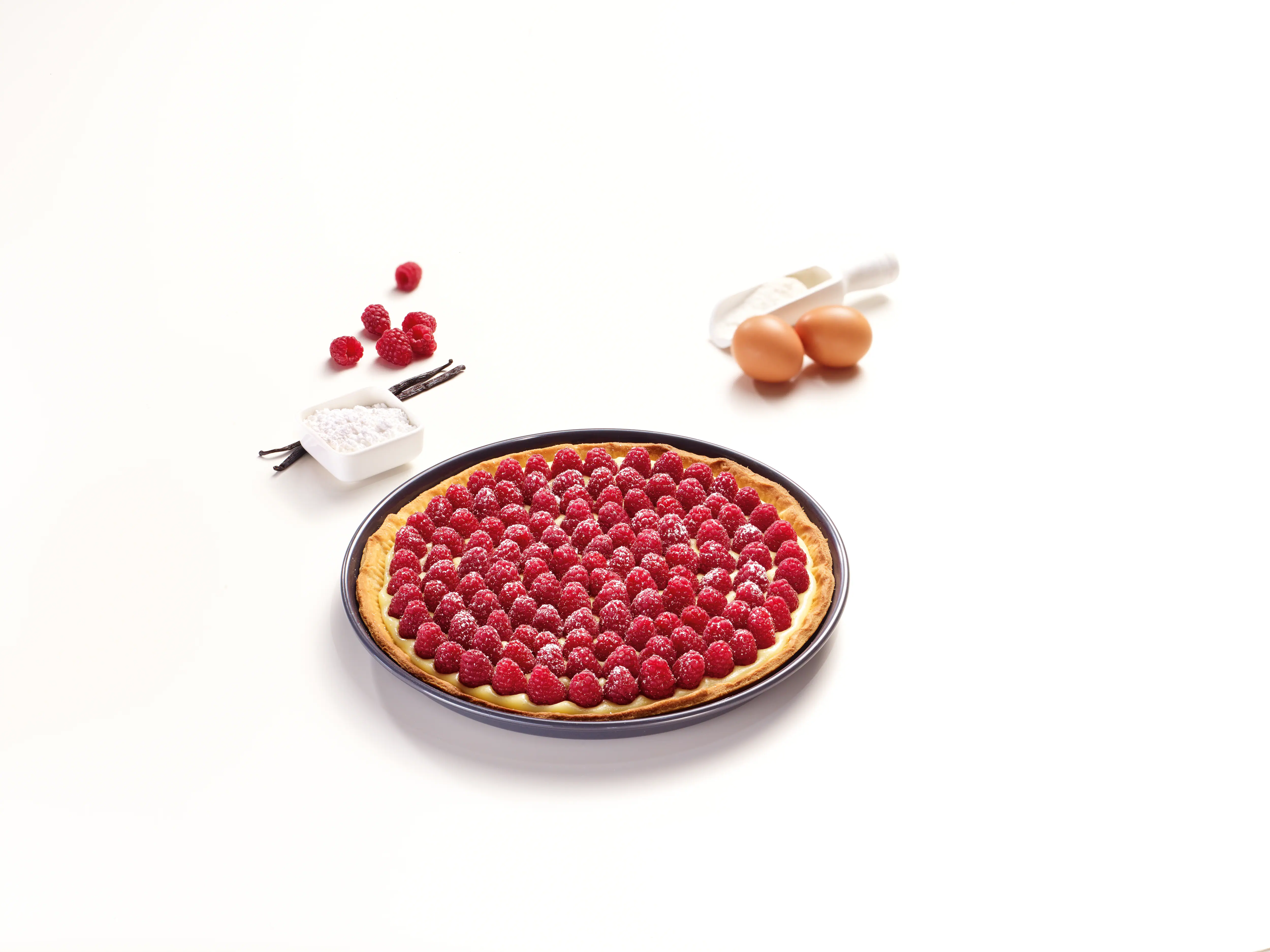 Round baking tray with PerfectClean finish. HBF271