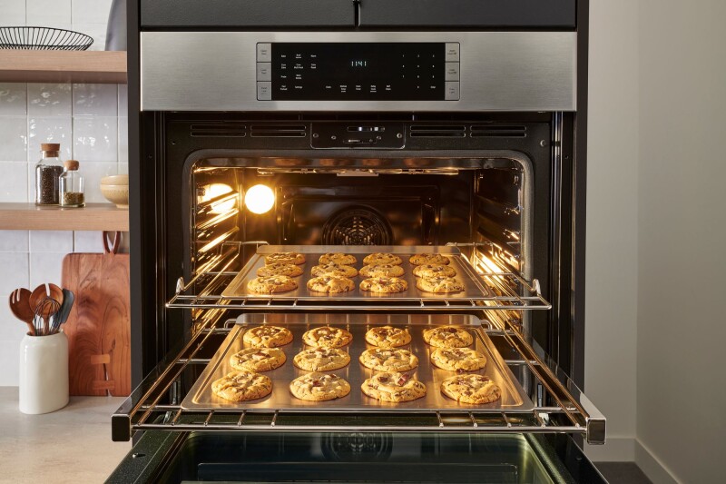 Benchmark Single Wall Oven 30'' HBLP451UC
