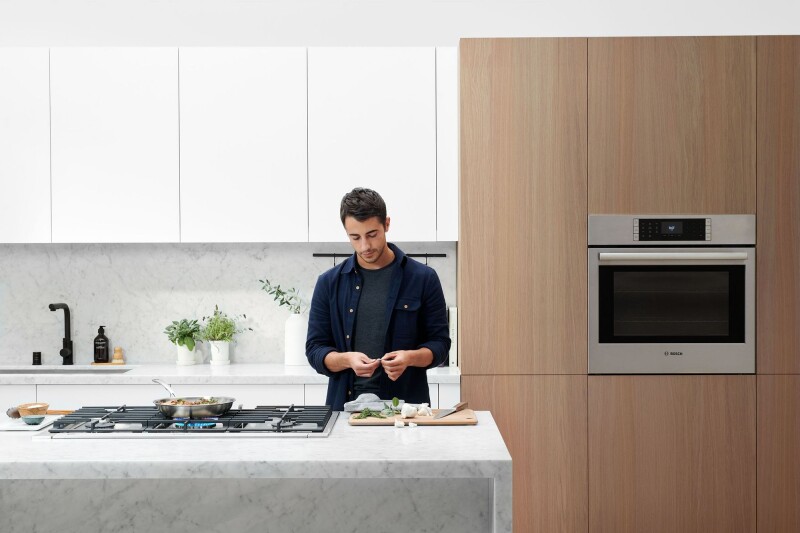 Benchmark Single Wall Oven 30'' HBLP451UC