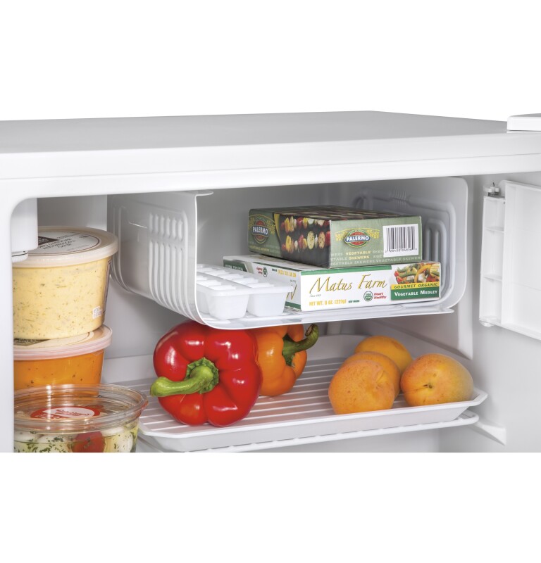 1.7 Cu. Ft. ENERGY STAR® Qualified Compact Refrigerator1.7 Cu. Ft. ENERGY STAR® Qualified Compact Refrigerator HC17SF15RW