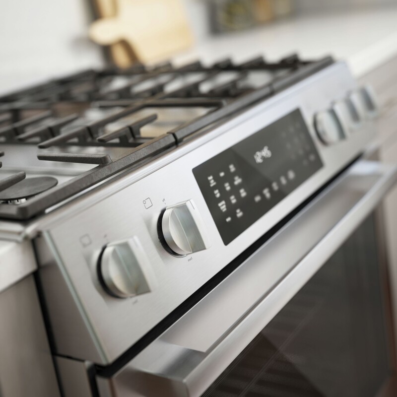 Benchmark Dual Fuel Slide-in Range 30'' view 7