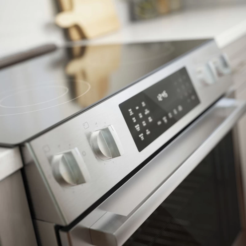 800 Series Electric Slide-in Range 30'' HEI8056U