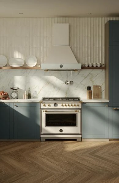 36 inch Dual Fuel Range, 6 Brass Burner and Cast Iron Griddle, Electric Self-Clean Oven - Gold Accents HER366BCFEPAG