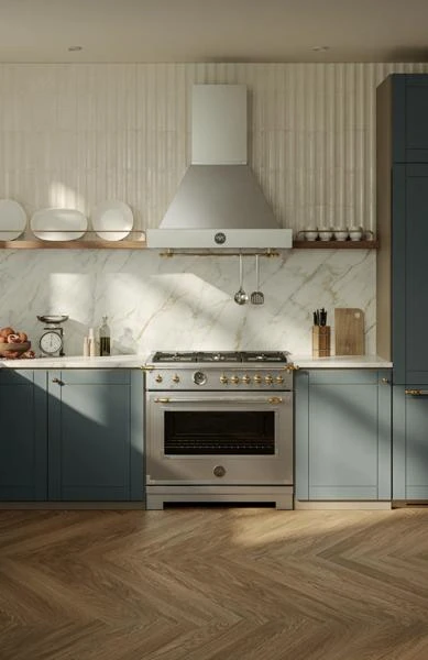 36 inch Dual Fuel Range, 6 Brass Burner and Cast Iron Griddle, Electric Self-Clean Oven - Gold Accents HER366BCFEPXG