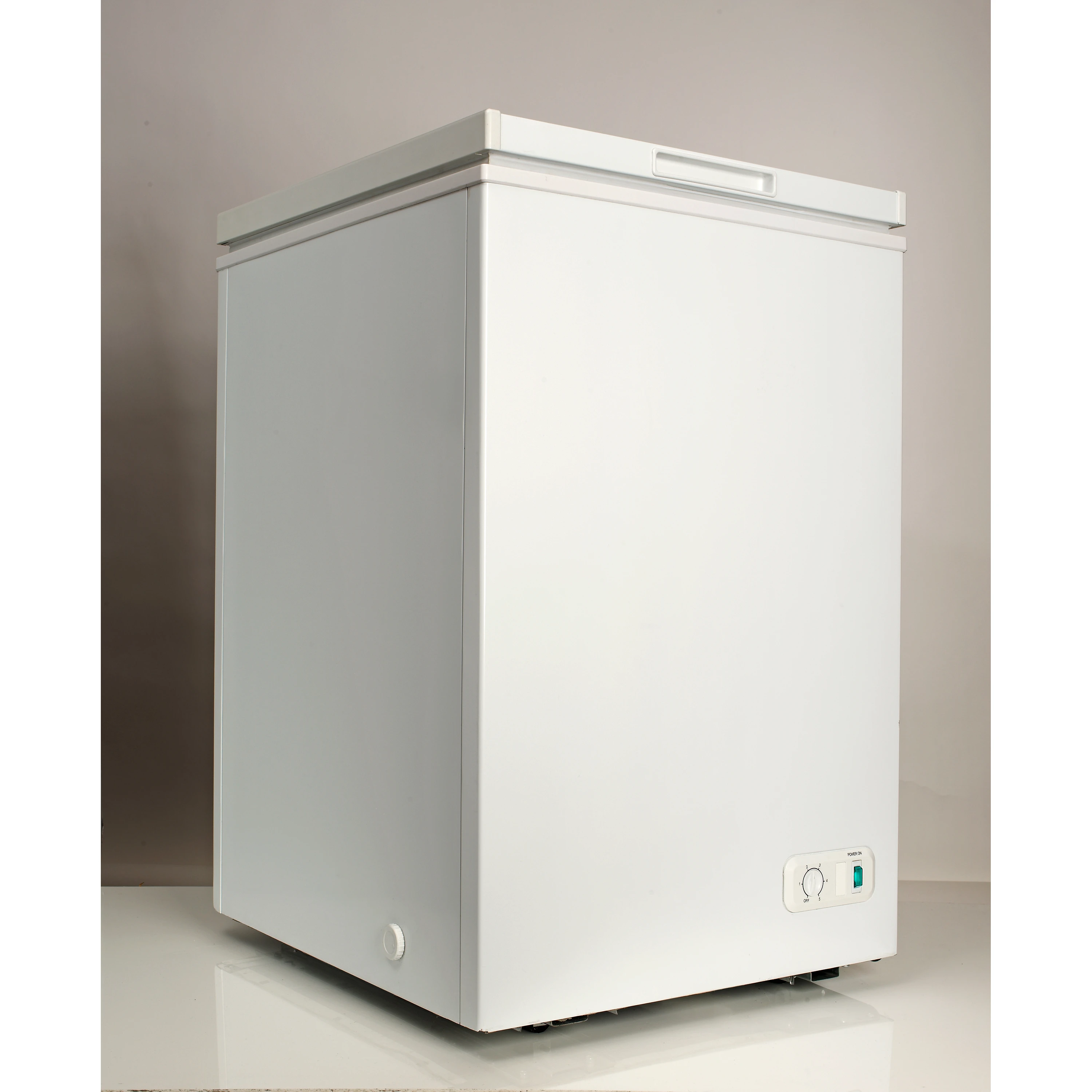 3.5 Cu. Ft. Capacity Chest Freezer HF35CM23NW, product image 5 of 11