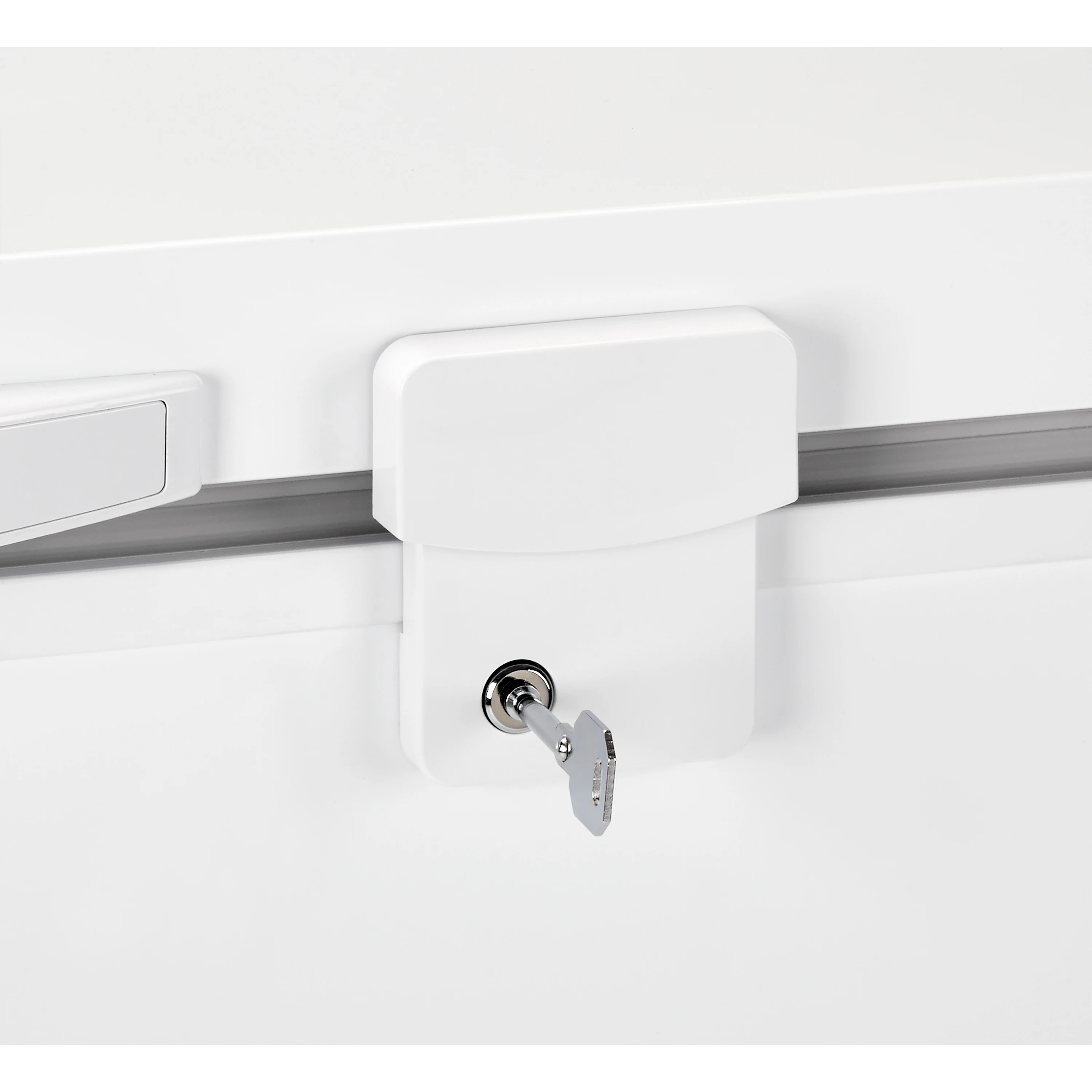 10.7 Cubic Foot Chest Freezer HFC1104ACW, product image 7 of 8