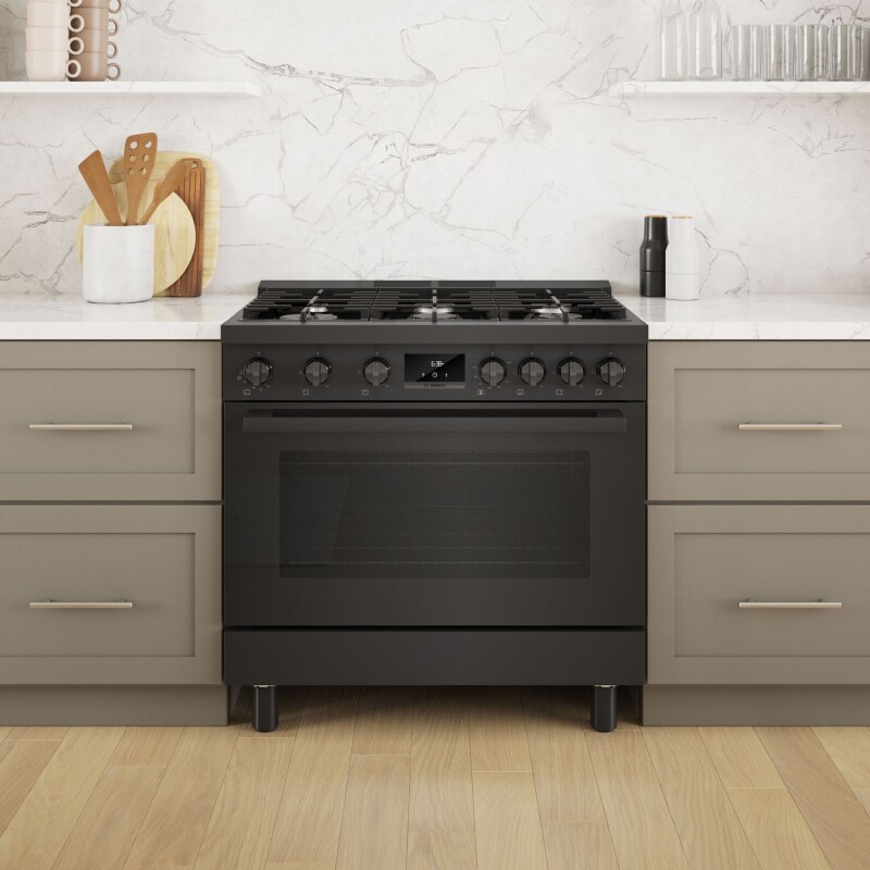 800 Series Gas Freestanding Range 36'' HGS8645UC