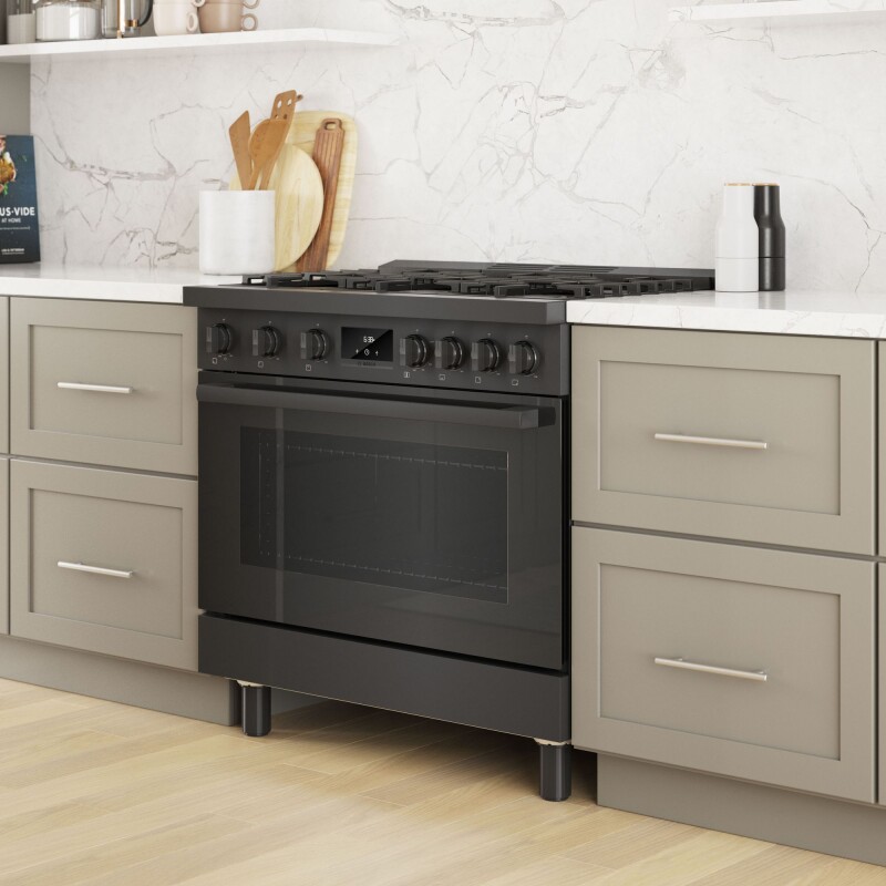 800 Series Gas Freestanding Range 36'' HGS8645UC