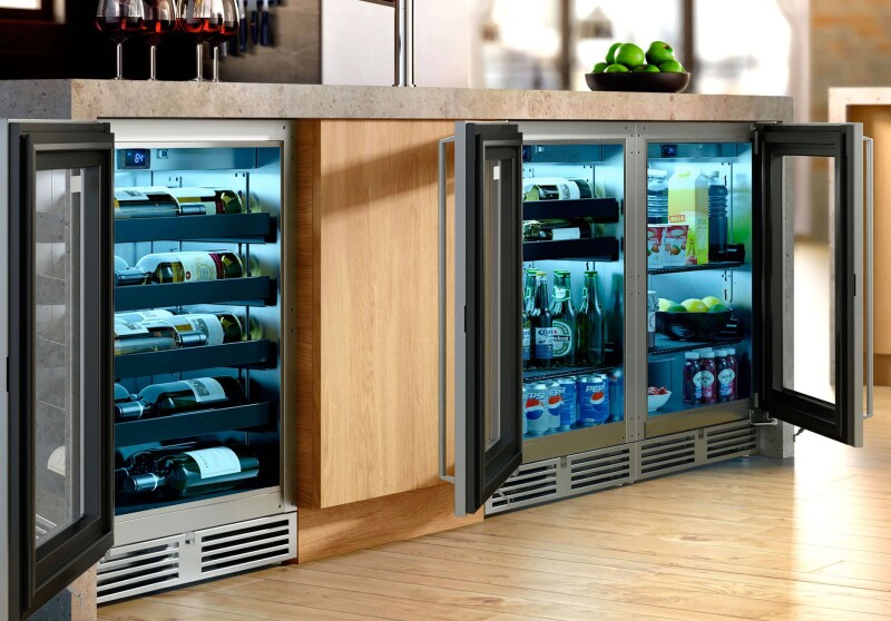 With a unique 18" depth, Perlick's Signature Series Shallow Depth is perfect for credenzas and narrow spaces that can't accommodate a traditional 24" unit. HH24RS4
