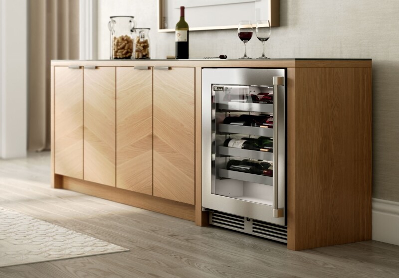 With a unique 18" depth, Perlick's Signature Shallow Depth is perfect for credenzas and narrow spaces that can't accommodate a traditional 24" unit. HH24WS4