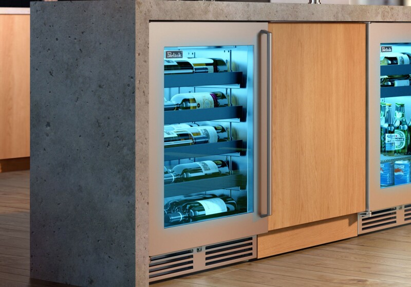 With a unique 18" depth, Perlick's Signature Shallow Depth is perfect for credenzas and narrow spaces that can't accommodate a traditional 24" unit. HH24WS4