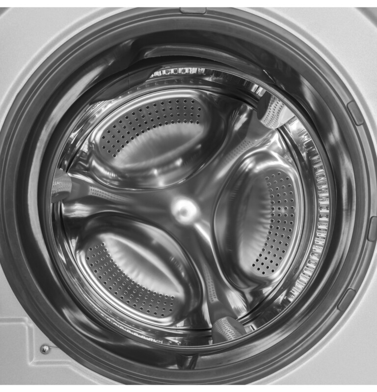 24" 2.0 cu. ft. Front Load Washer/Dryer Combo HLC1700AXW