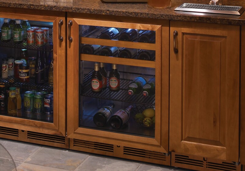 24" Signature Series Beverage Center - Indoor Model HP24BS4