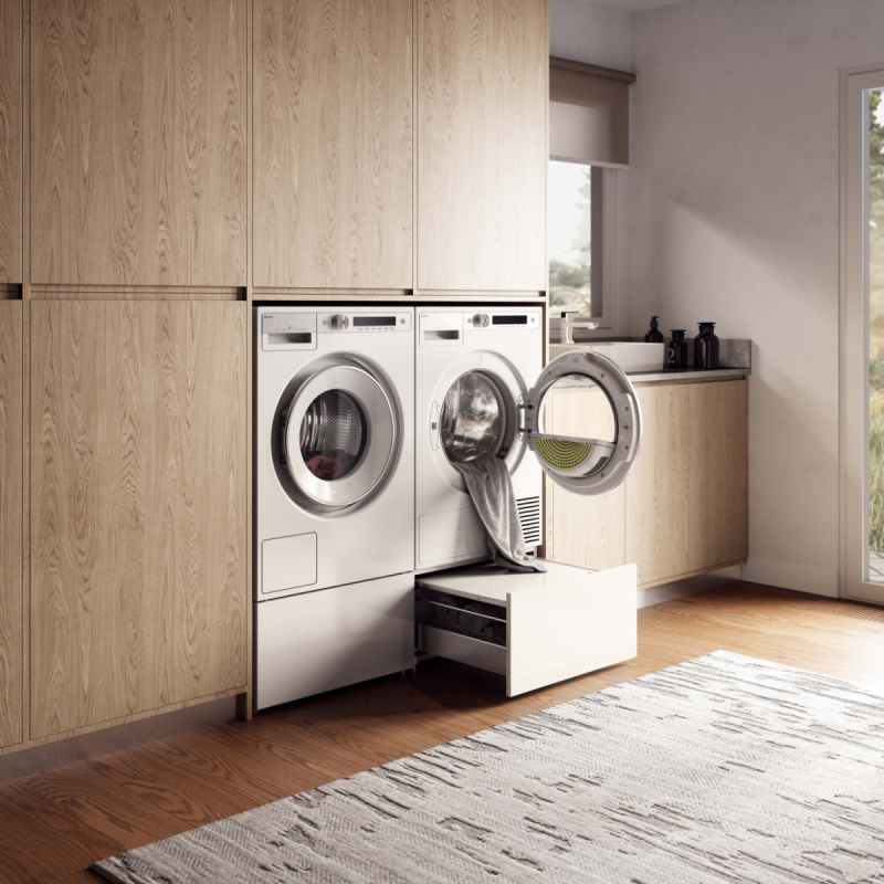 A sturdy pedestal for our washing machines and tumble dryers, positioning your appliance on a convenient height for loading and unloading.The Pedestal can only be used for our Classic washers HPS5323W