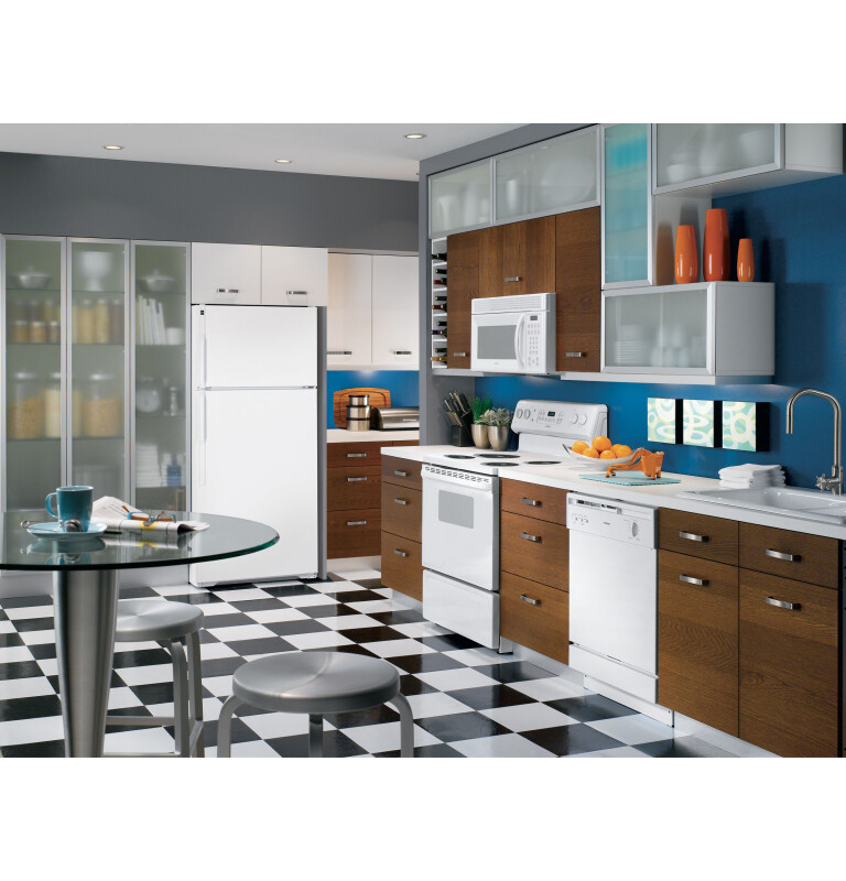 16.5 Cu. Ft. Top-Freezer Refrigerator HTH17CBTWW, product image 3 of 5