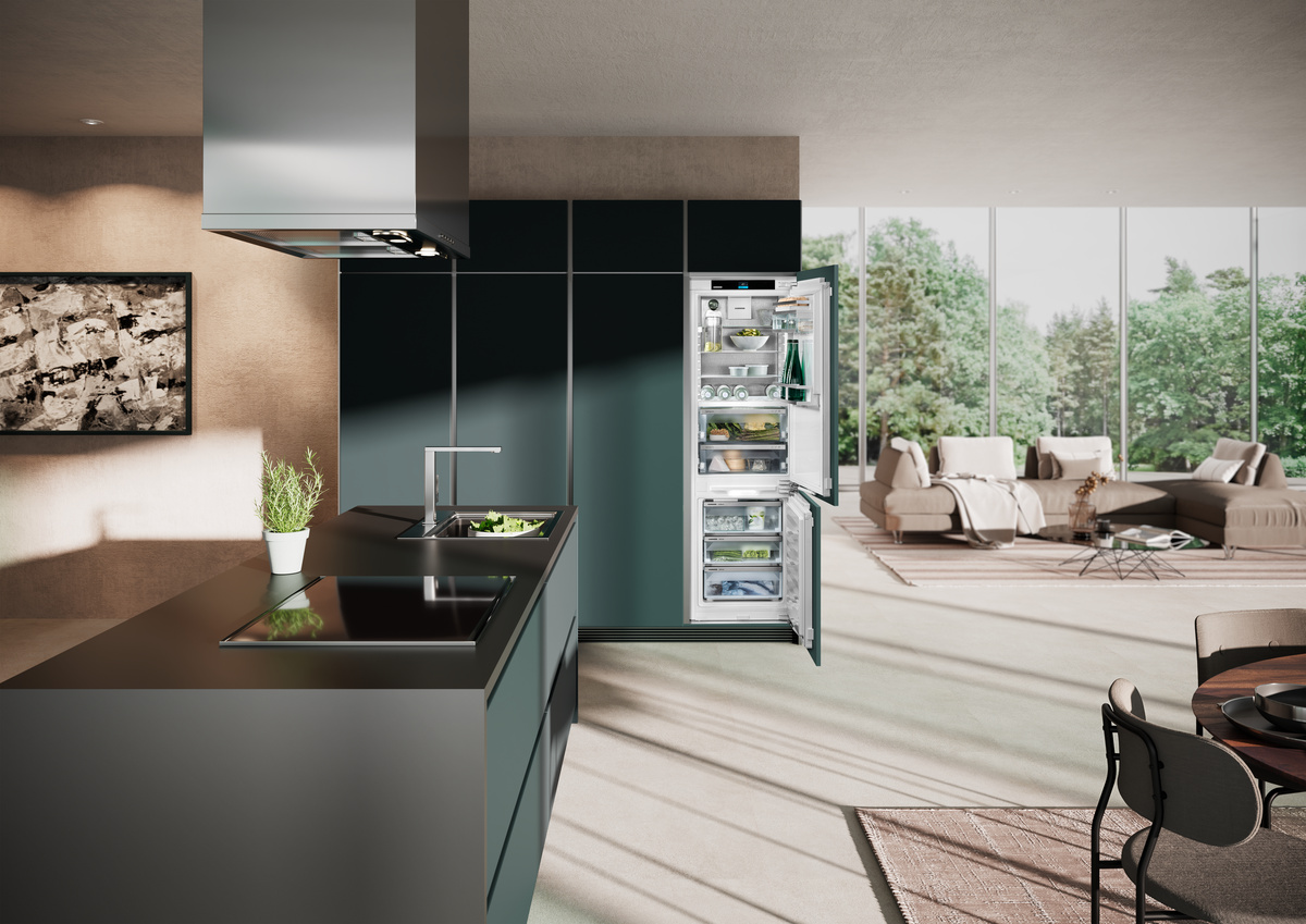 Fully Integrated Bottom Freezer Refrigerator with BioFresh, Right Hinged ICB5160IM