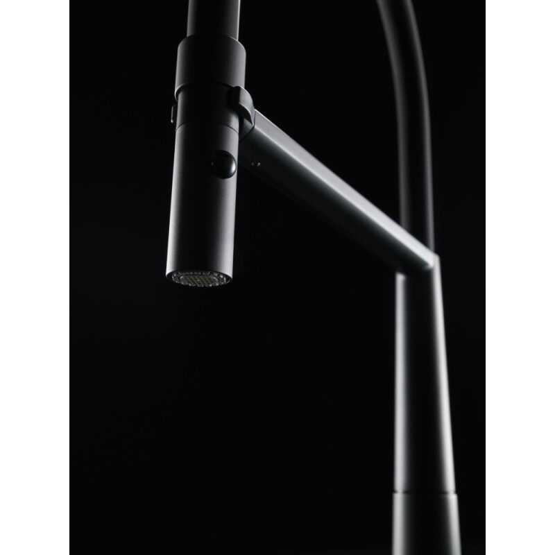 Icon Semi Pro Faucet view 4