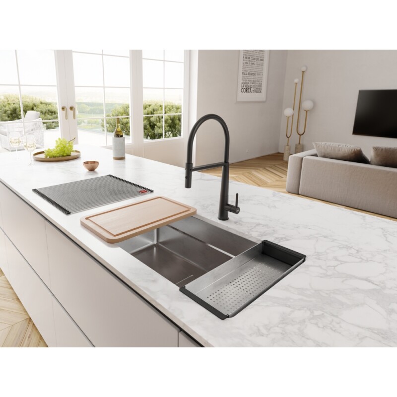 Icon Semi Pro Faucet view 7