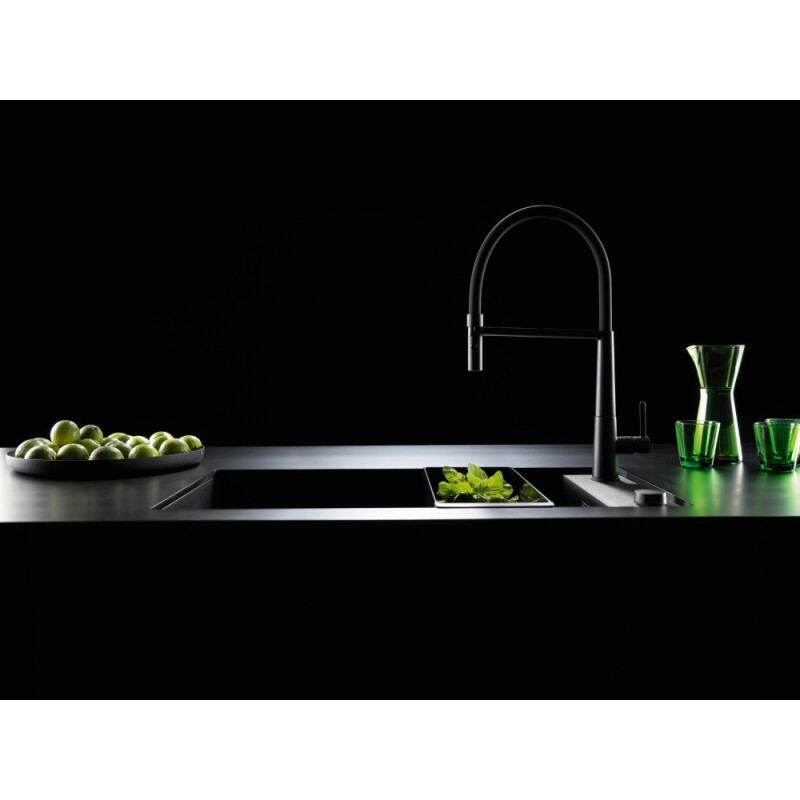Icon Semi Pro Faucet view 10
