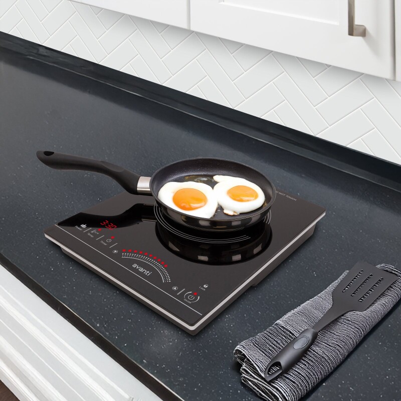 Avanti 1800W Portable Induction Cooktop view 2