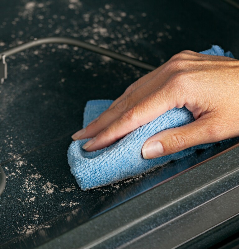 Self-clean oven