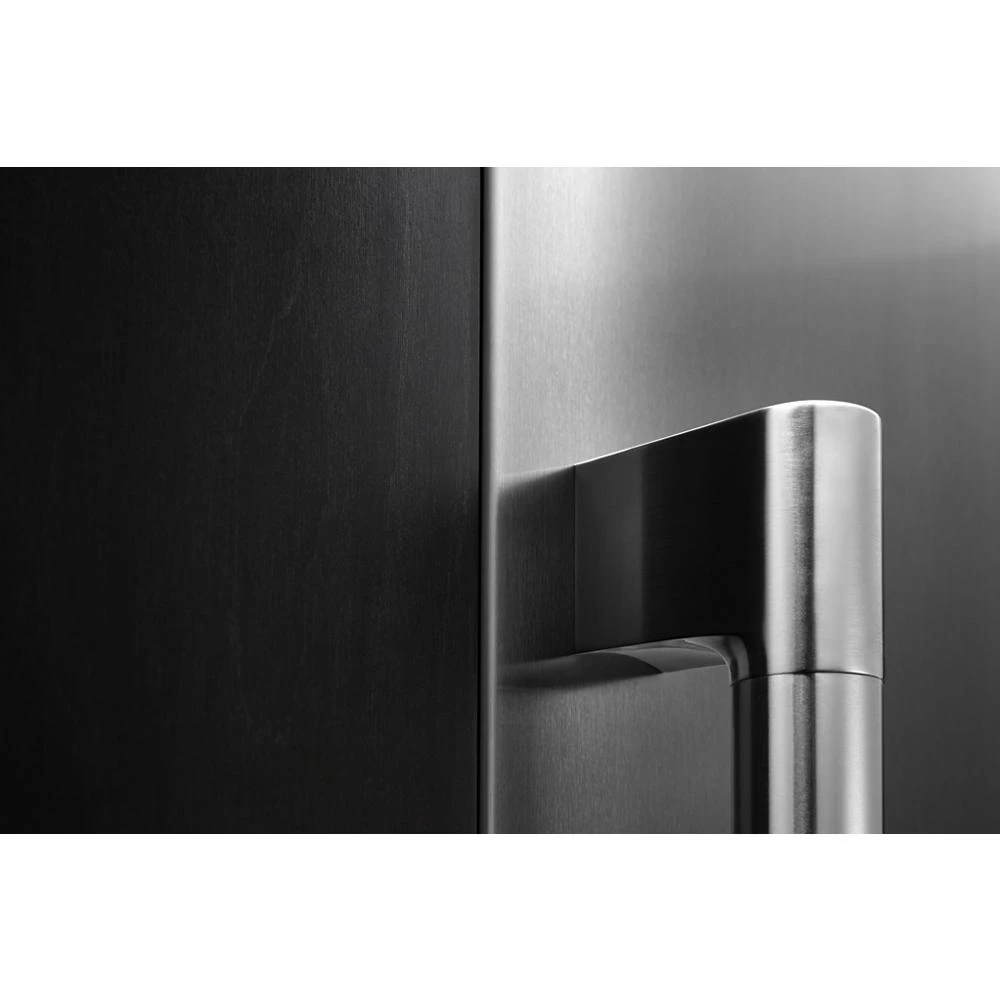 36” Panel-Ready Built-In Bottom-Freezer Refrigerator (Right-Hand Door Swing) JB36NXFXRE