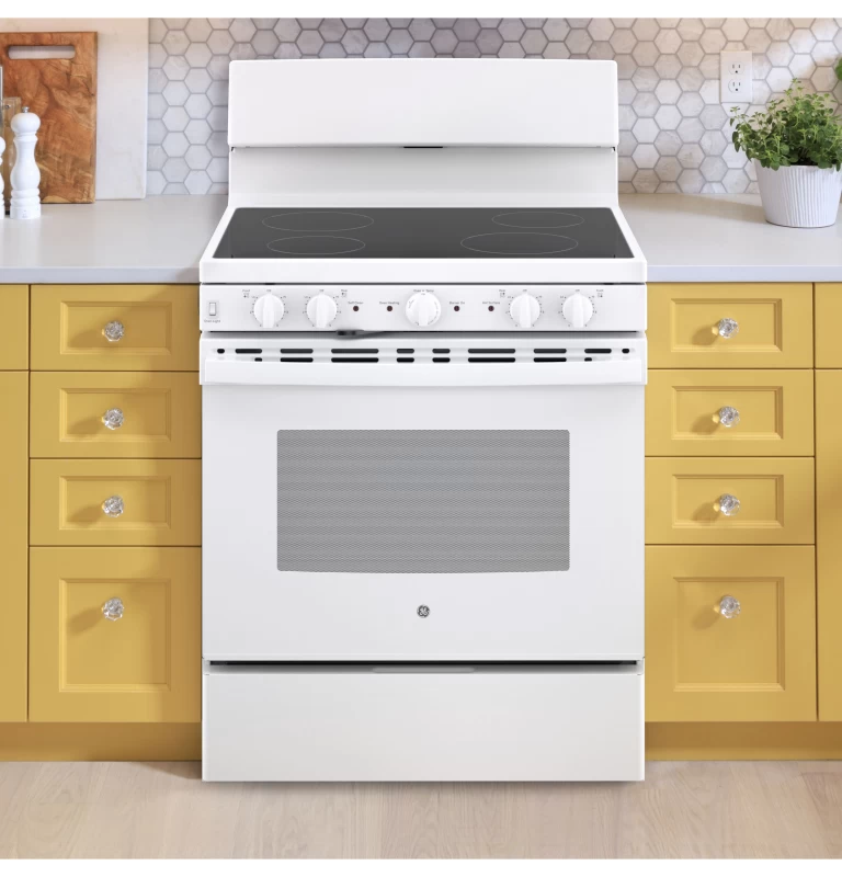30” Free-standing Electric Radiant Smooth Cooktop Range view 6