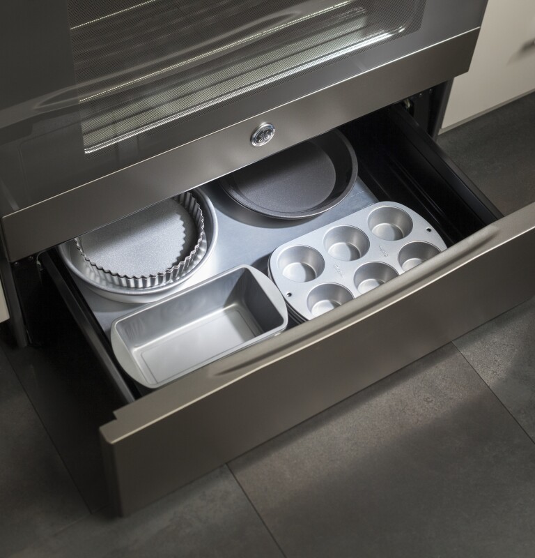 30" Free-Standing Electric Range JB645EKES