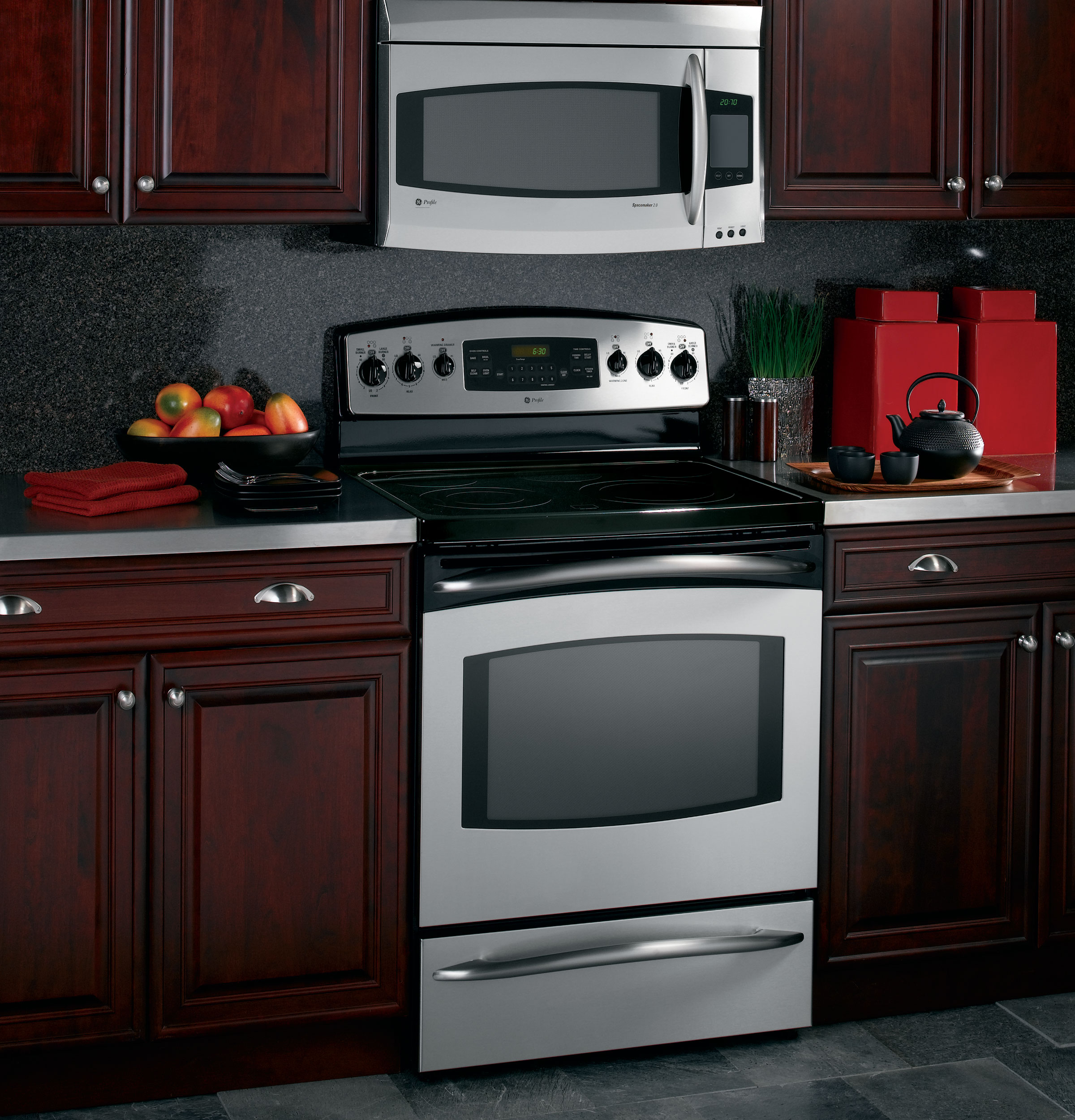 30" Free-Standing Electric Range JB900SKSS