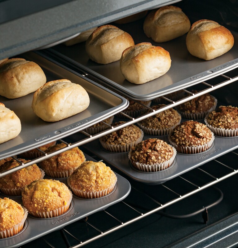30" Free-Standing Electric Range view 8