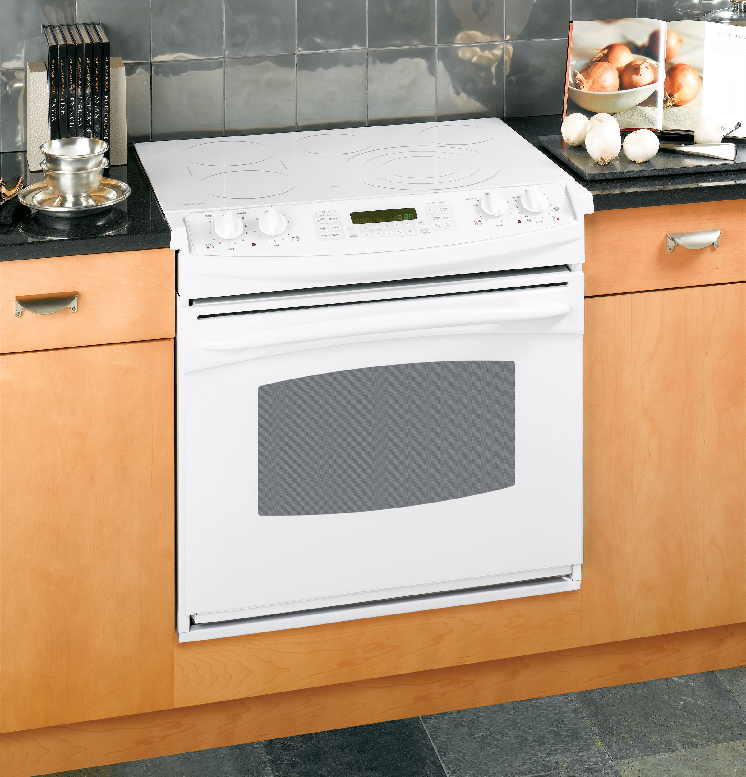 30" Drop-In Electric Range JD968TKWW