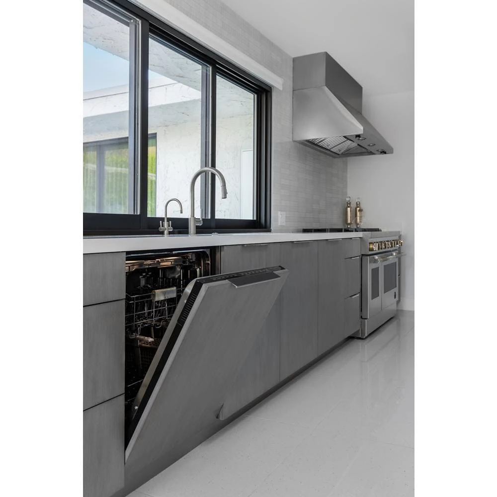 RISE⢠48" Dual-Fuel Professional-Style Range with Chrome-Infused Griddle and Grill JDRP748HL