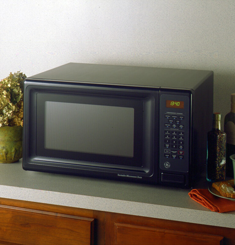 Family-Size1.3 Cu.Ft. Capacity Microwave Oven with Convenience Cooking Controls ; 1000 Watts JE1340GA