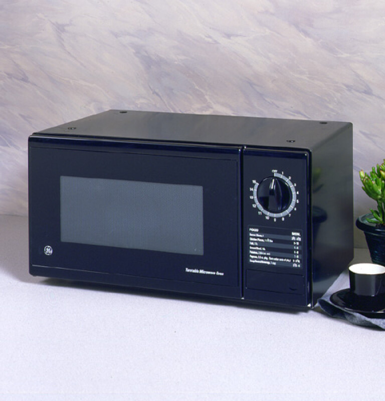 Subcompact .5 Cu.Ft. Capacity Microwave Oven with Turntable and 1 Power Level JE510BW