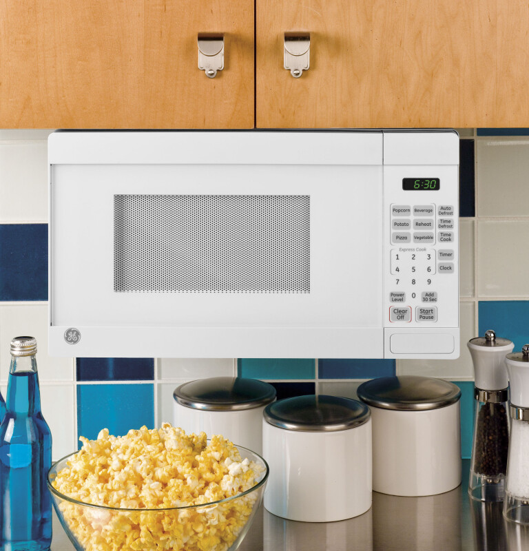 0.7 Cu. Ft. Capacity Countertop Microwave Oven JE740DRWW, product image 3 of 7