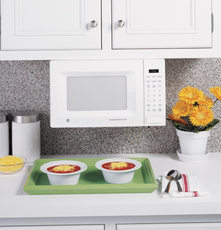 .7 Cu. Ft. Capacity Countertop Microwave Oven JE740WK, product image 2 of 3