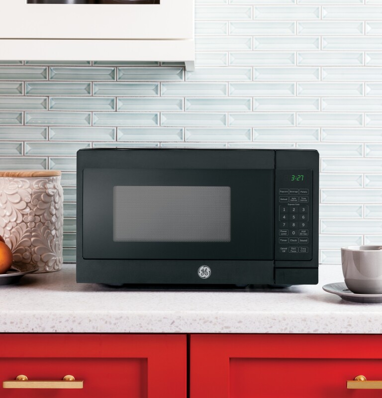 0.7 Cu. Ft. Spacemaker Countertop Microwave Oven JEM3072DHBB