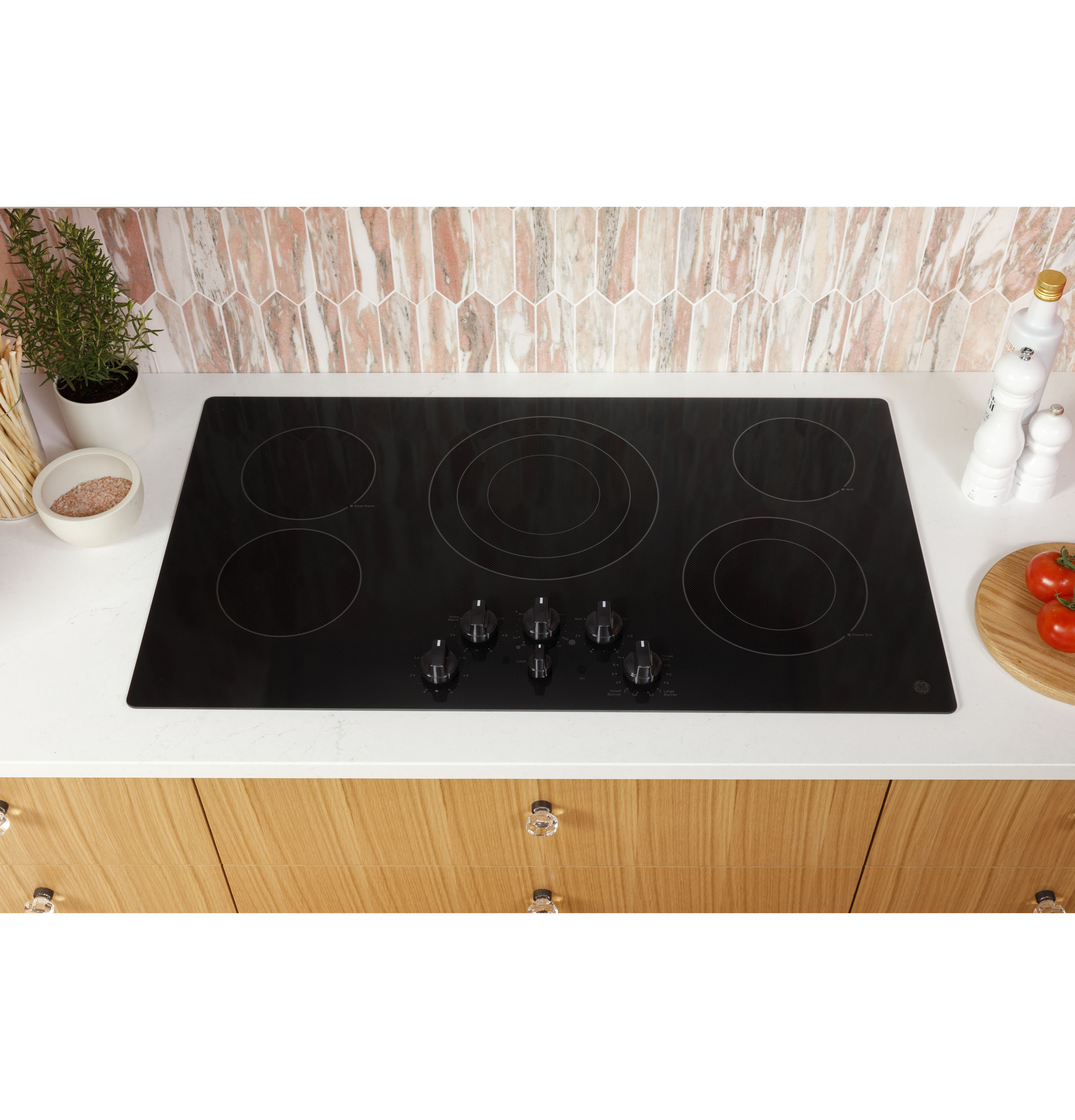 30" Built-In knob Control Electric Cooktop view 7