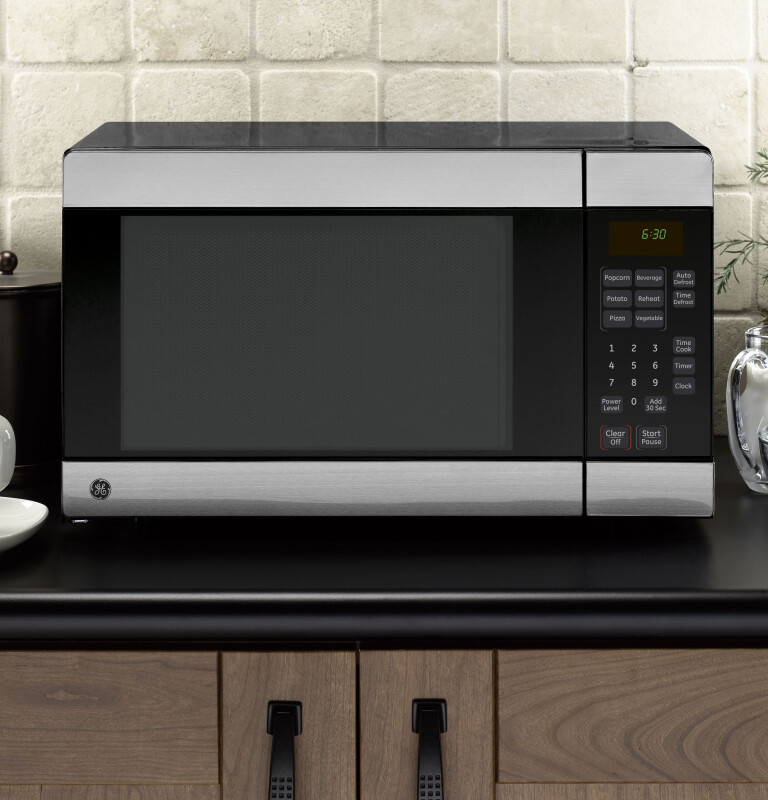 .7 Cu. Ft. Capacity Countertop Microwave Oven JES0736SPSS, product image 2 of 6