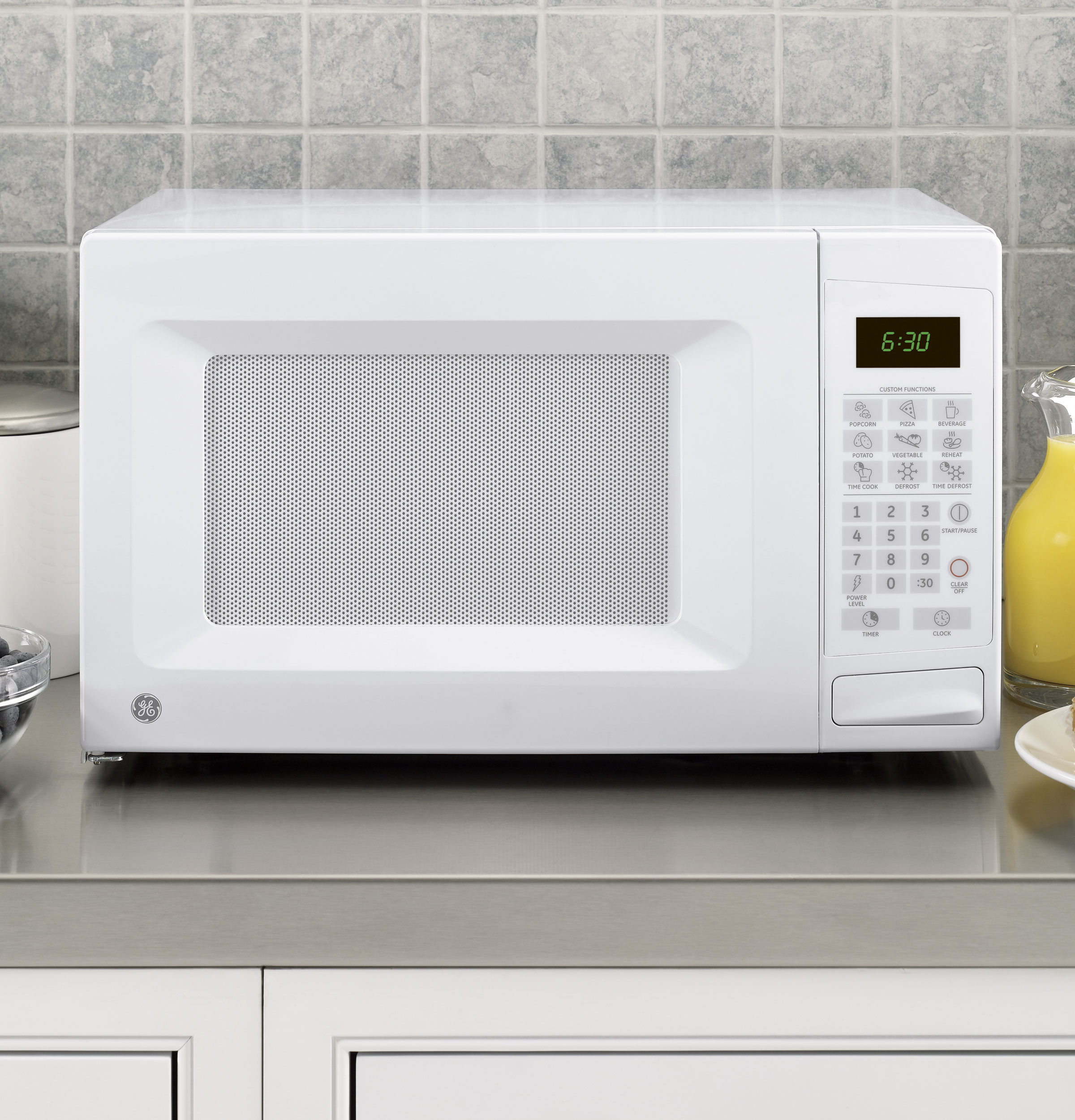 .7 Cu. Ft. Capacity Countertop Microwave Oven JES0738DPWW, product image 2 of 4