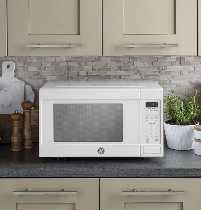 1.6 Cu. Ft. Countertop Microwave Oven JES1657DMWW