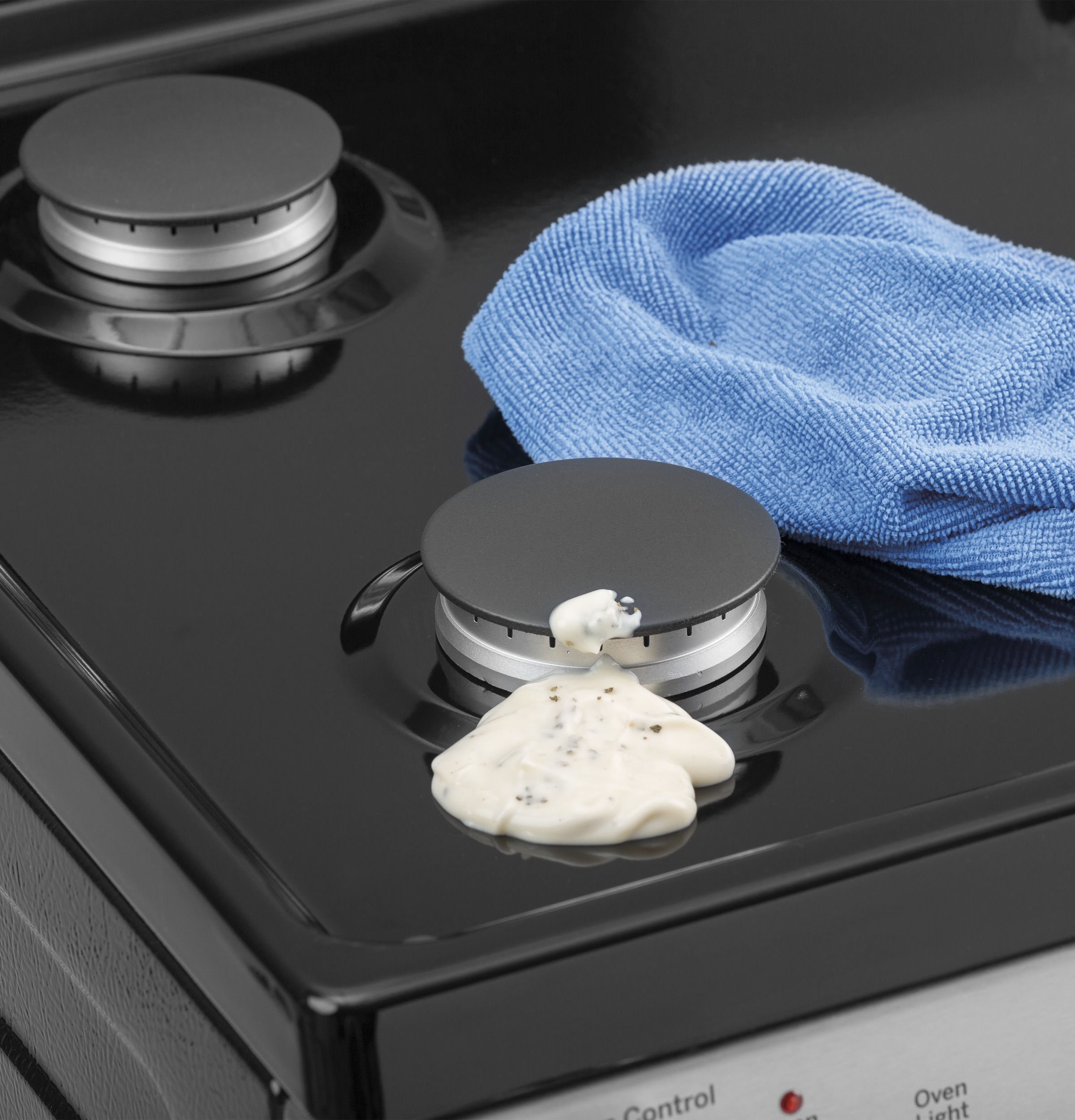 24" Steam Clean Free-Standing/Slide-in Gas Range view 7