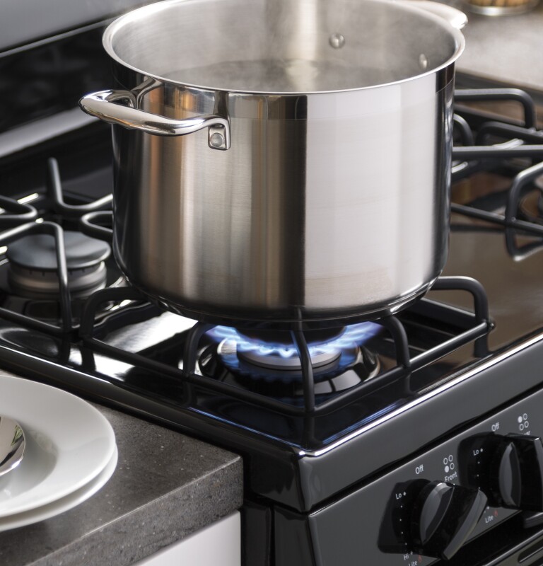 30" Free-Standing Gas Range JGB635DEKBB