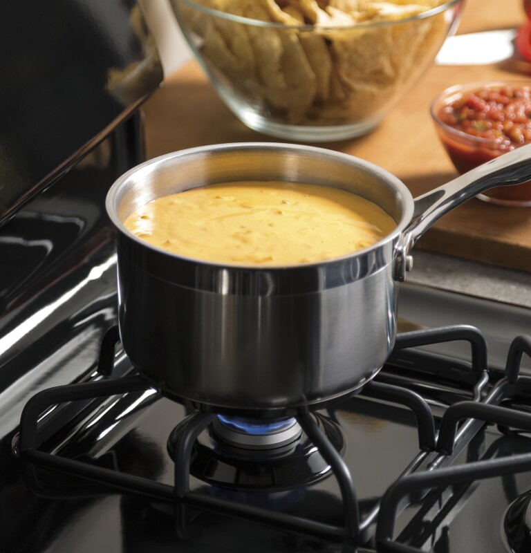 30" Free-Standing Gas Range view 3