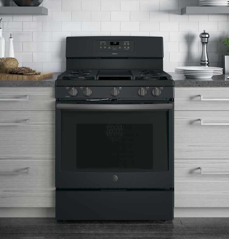 Adora series by 30" Free-Standing Gas Convection Range JGB720FEJDS