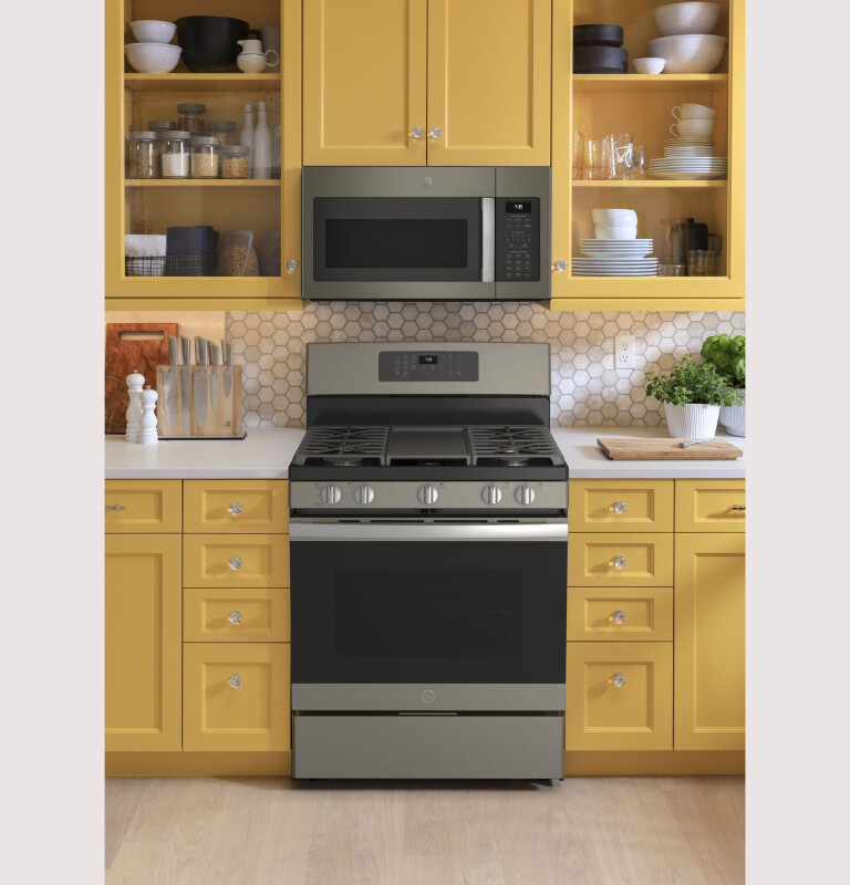 30" Free-Standing Gas Convection Range with No Preheat Air Fry JGB735EPES