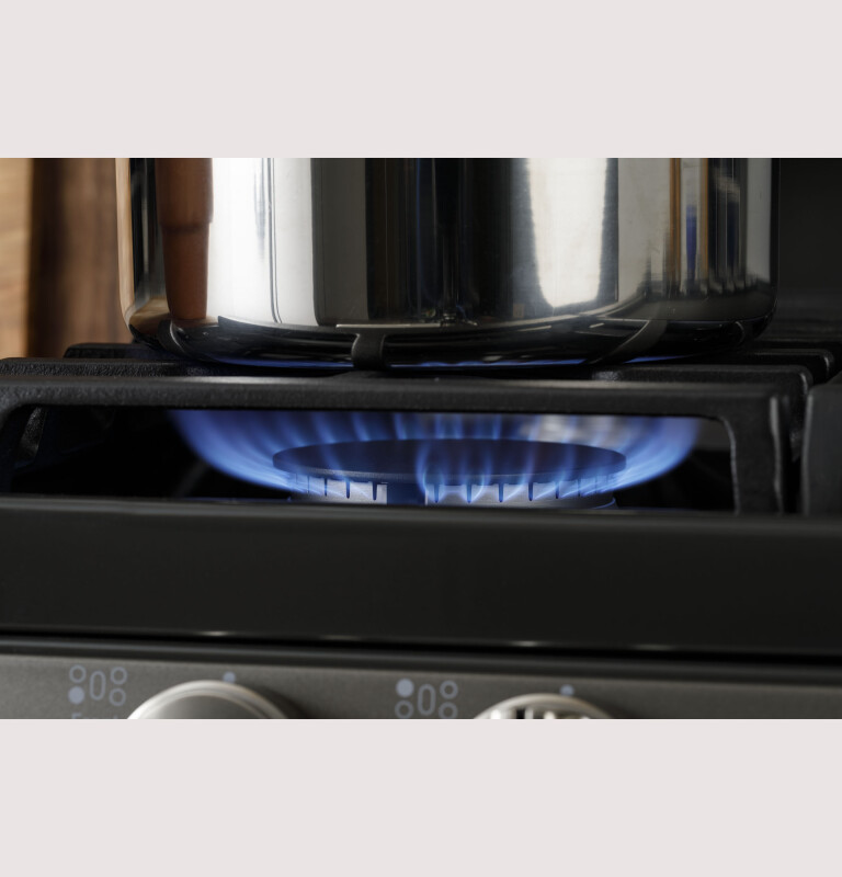 30" Free-Standing Gas Convection Range with No Preheat Air Fry JGB735EPES