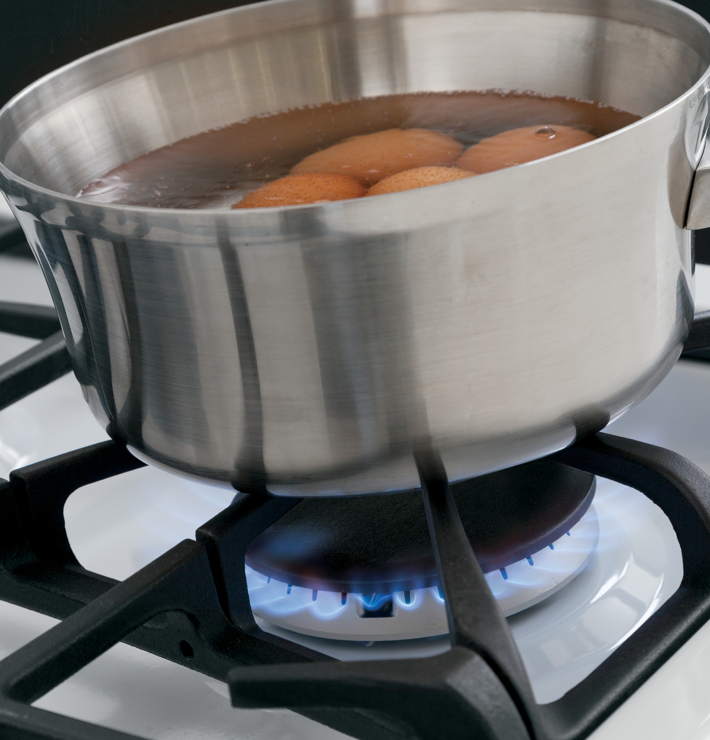 30" Free-Standing Gas Convection Range JGB750DEFWW, product image 9 of 15